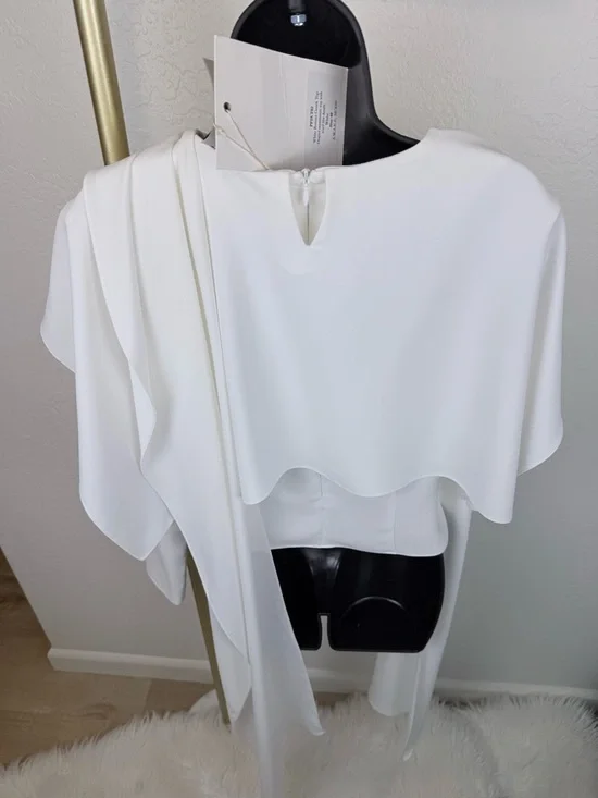 A.W.A.K.E. MODE White Roman Greek Asymmetric Draped Scarf Top - Picture 8 of 16